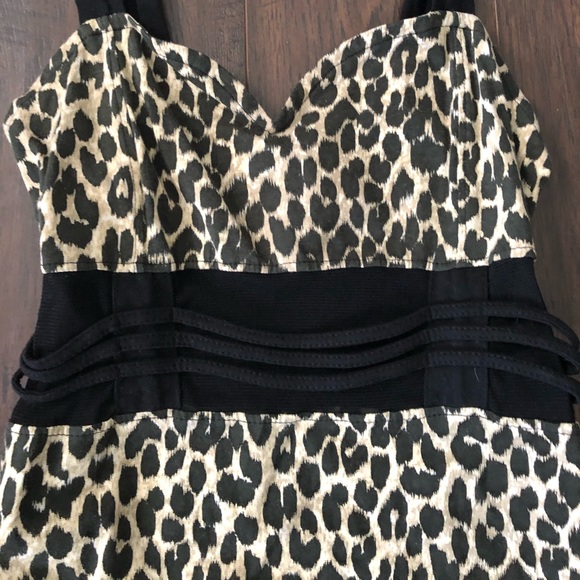Motel Rocks Erica Leopard Mini Bodycon Dress NWT - Picture 4 of 7